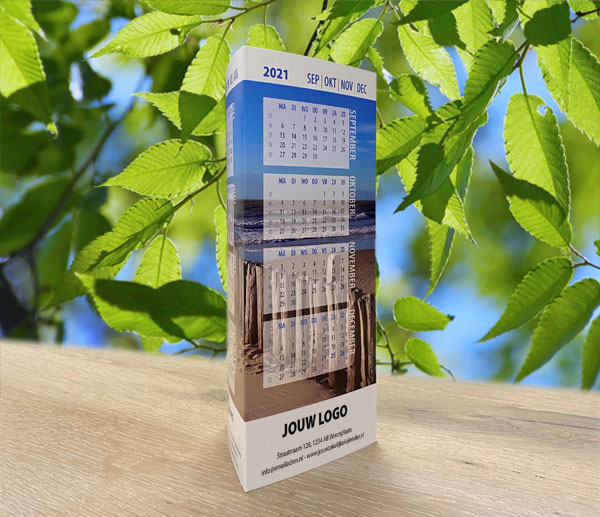 Bureaukalender driehoekskalender staand 2022 Bureaukalender driehoekskalender staand 2022